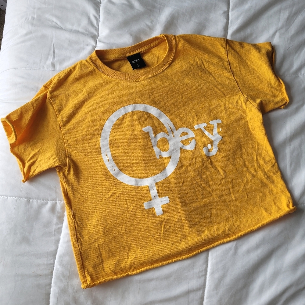 OBEY cropped t-shirt